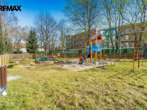 Prodej bytu 3+1, Jesenice, V Lázních, 72 m2