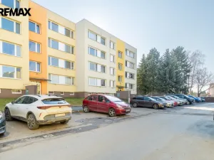 Prodej bytu 3+1, Jesenice, V Lázních, 72 m2