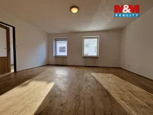 Pronájem bytu 2+1, Úpice, Spojenců, 50 m2