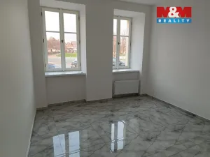 Pronájem bytu 3+kk, Bělá pod Bezdězem, Masarykovo náměstí, 80 m2