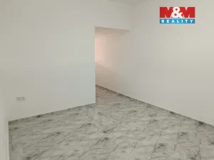 Pronájem bytu 3+kk, Bělá pod Bezdězem, Masarykovo náměstí, 80 m2