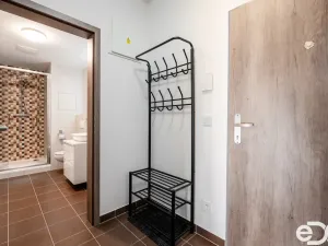 Pronájem bytu 1+kk, Praha - Hlubočepy, Fabiánové, 31 m2