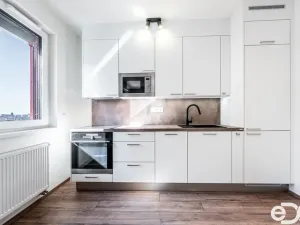 Pronájem bytu 1+kk, Praha - Hlubočepy, Fabiánové, 31 m2