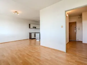 Prodej bytu 1+kk, Praha - Prosek, Vysočanská, 37 m2