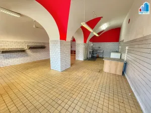 Pronájem obchodního prostoru, Planá, náměstí Svobody, 95 m2