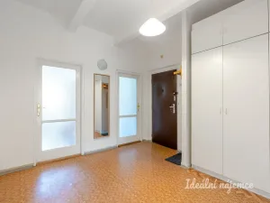 Pronájem bytu 2+1, Praha - Košíře, Plzeňská, 71 m2