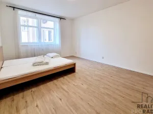 Pronájem bytu 2+kk, Brno, Provazníkova, 45 m2