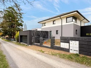 Prodej rodinného domu, Kamenice - Nová Hospoda, Na Pokraji, 259 m2