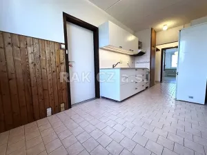 Pronájem bytu 3+1, Praha - Hostivař, Vajdova, 68 m2