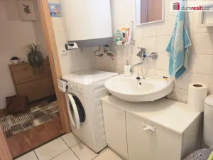 Prodej bytu 2+1, Milovice, Mírová, 42 m2