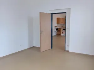 Pronájem bytu 2+kk, Karlovy Vary, Moravská, 82 m2