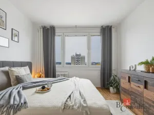 Prodej bytu 3+1, Praha - Malešice, Káranská, 72 m2