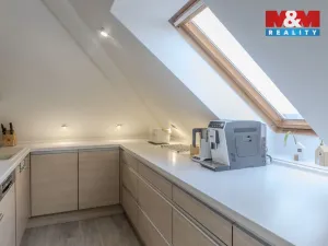 Prodej bytu 3+1, Zlín - Kudlov, Žlutá, 87 m2