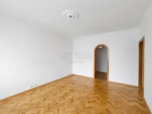 Pronájem bytu 2+1, Karlovy Vary - Bohatice, Krušnohorská, 64 m2