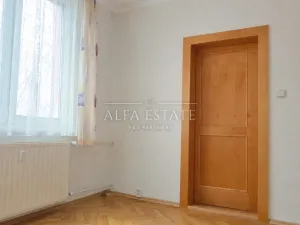 Pronájem bytu 2+1, Karlovy Vary - Bohatice, Krušnohorská, 64 m2