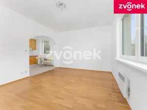 Prodej bytu 2+1, Zlín - Kudlov, Žlutá, 57 m2