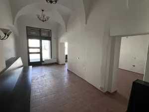 Pronájem obchodního prostoru, Hradec Králové, Velké náměstí, 94 m2
