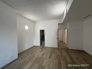 Prodej bytu 1+1, Praha - Nusle, 5. května, 40 m2