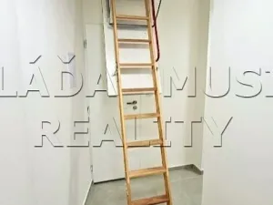 Pronájem bytu 2+kk, Praha - Libeň, Novákových, 36 m2