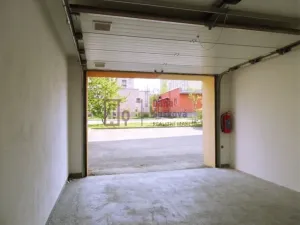 Pronájem garáže, Jindřichův Hradec - Jindřichův Hradec III, sídliště Vajgar, 18 m2