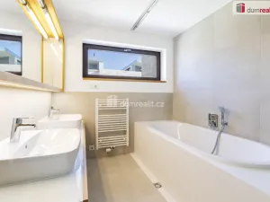 Prodej rodinného domu, Praha - Libuš, V Hrobech, 378 m2