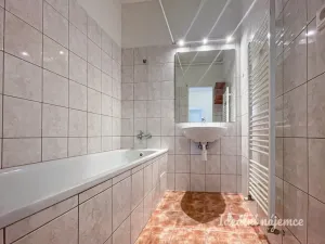 Prodej bytu 2+kk, Kuřim, nám. 1. května, 53 m2