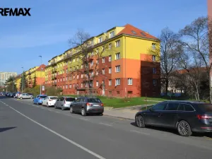 Pronájem bytu 2+kk, Praha - Záběhlice, Jabloňová, 49 m2