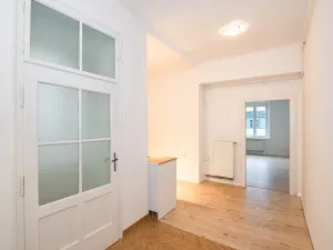 Pronájem bytu 2+kk, Praha - Holešovice, Přístavní, 62 m2