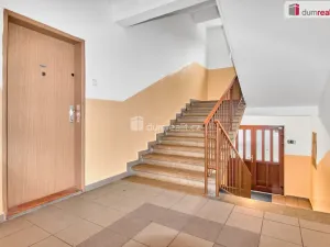 Pronájem bytu 2+1, Ostrov, Mánesova, 69 m2