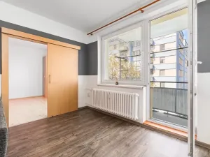 Prodej bytu 3+1, Strakonice, Povážská, 63 m2