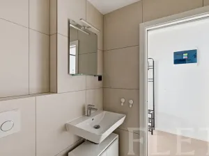 Pronájem bytu 1+kk, Praha - Vršovice, Krymská, 23 m2