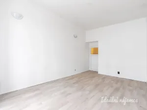 Pronájem bytu 2+1, Praha - Libeň, Pod Kotlaskou, 48 m2