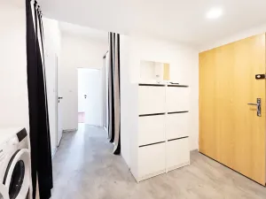 Prodej bytu 3+kk, Praha - Vysočany, Spojovací, 69 m2