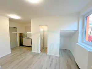 Pronájem bytu 1+kk, Hostivice, Čsl. armády, 25 m2