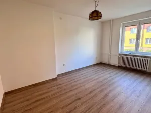 Pronájem bytu 1+kk, Jirkov, Osvobození, 21 m2