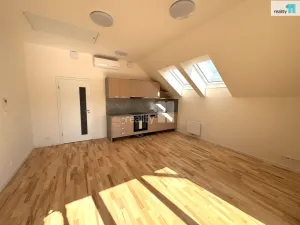 Pronájem bytu 2+kk, Dobřichovice, Pražská, 54 m2