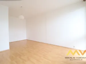 Pronájem bytu 1+1, Hradec Králové - Věkoše, Na Zahrádkách, 40 m2