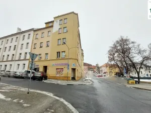 Pronájem bytu 2+1, Cheb, Komenského, 75 m2