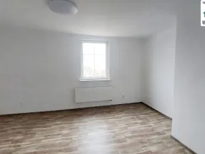 Pronájem bytu 2+1, Cheb, Komenského, 75 m2