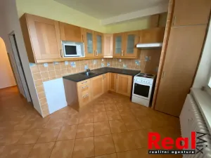 Pronájem bytu 2+1, Valtice, Lázeňská, 56 m2