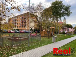 Pronájem bytu 2+1, Valtice, Lázeňská, 56 m2