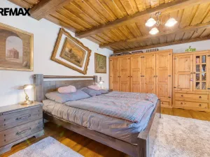 Prodej rodinného domu, Všechlapy, 200 m2