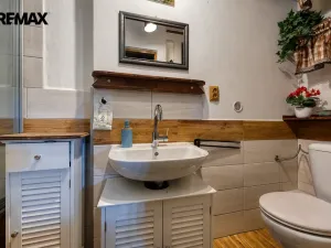 Prodej rodinného domu, Všechlapy, 200 m2