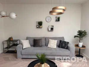 Pronájem bytu 2+kk, Praha - Vinohrady, U Zvonařky, 44 m2