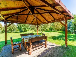 Prodej vícegeneračního domu, Velký Chlumec, 180 m2