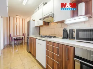 Prodej bytu 3+1, Klášterec nad Ohří, Školní, 66 m2