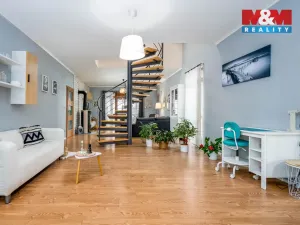 Prodej rodinného domu, Střezetice, 187 m2