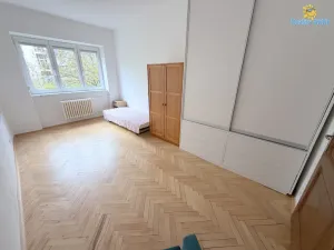 Prodej bytu 3+1, Praha - Vršovice, K louži, 84 m2