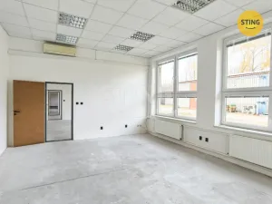 Pronájem skladu, Ostrava, Paskovská, 600 m2