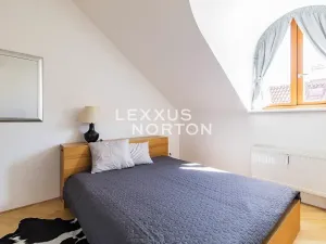 Pronájem bytu 3+kk, Praha - Malá Strana, Vlašská, 75 m2